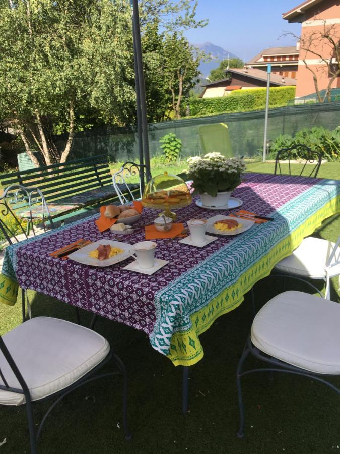Apartamento Rainbow House Esino Lario Exterior foto