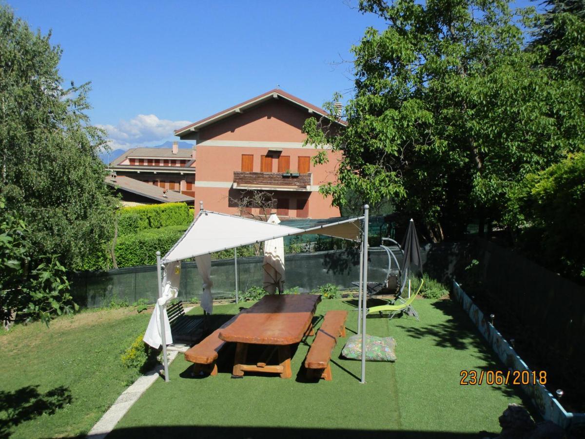Apartamento Rainbow House Esino Lario Exterior foto