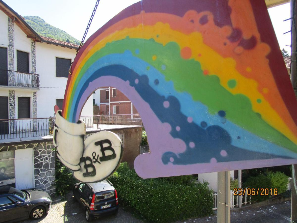Apartamento Rainbow House Esino Lario Exterior foto