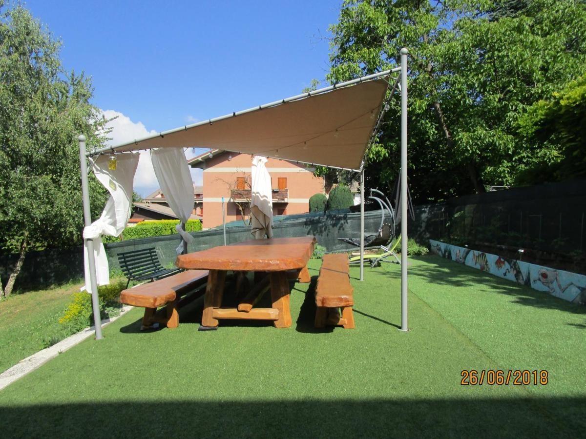 Apartamento Rainbow House Esino Lario Exterior foto