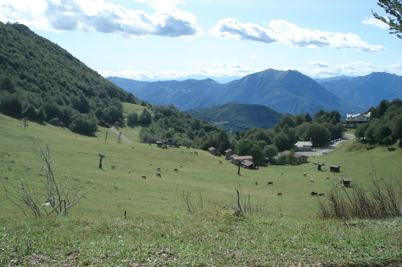 Apartamento Rainbow House Esino Lario Exterior foto