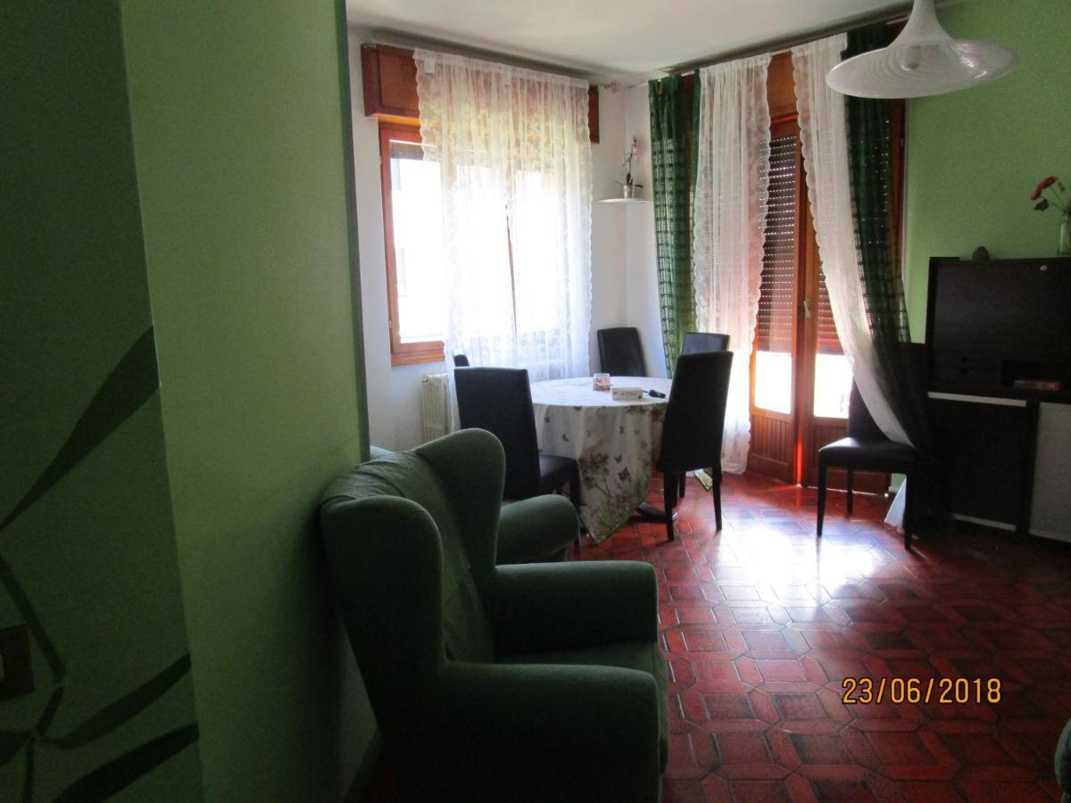 Apartamento Rainbow House Esino Lario Exterior foto
